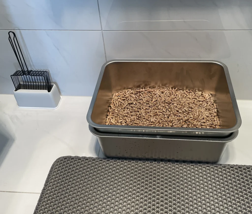 Double-Layered Stainless Steel Litter Box for Wooden Pellets